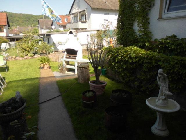 Ferienwohnung Am Brunnen Großheubach 外观 照片